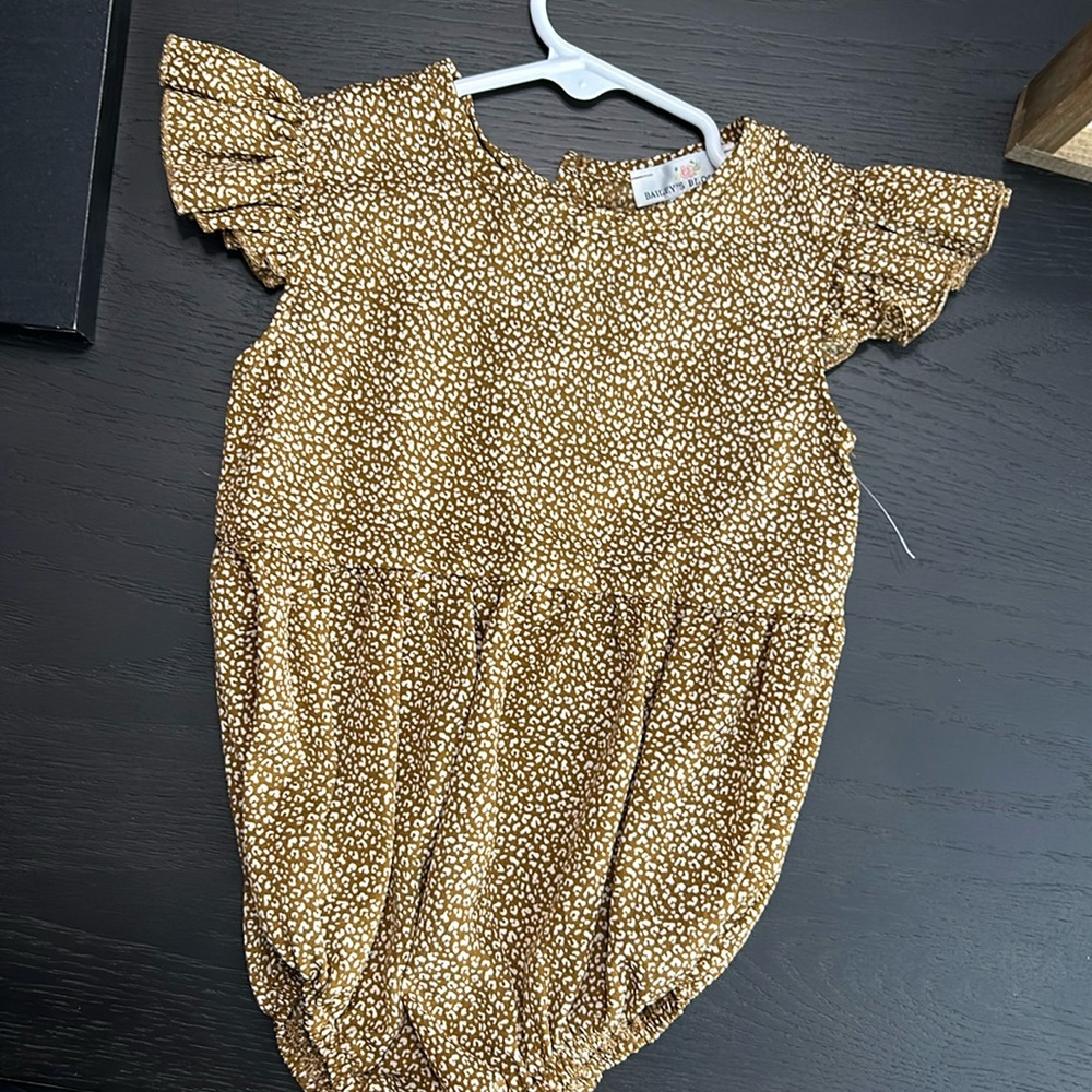 Bailey Blossoms, size 18-24m, NWOT